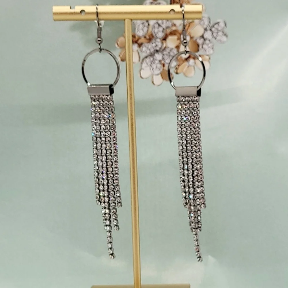 NWT Glamourous Crystal Hoop Five Row Slinky Tassel Silver Earrings